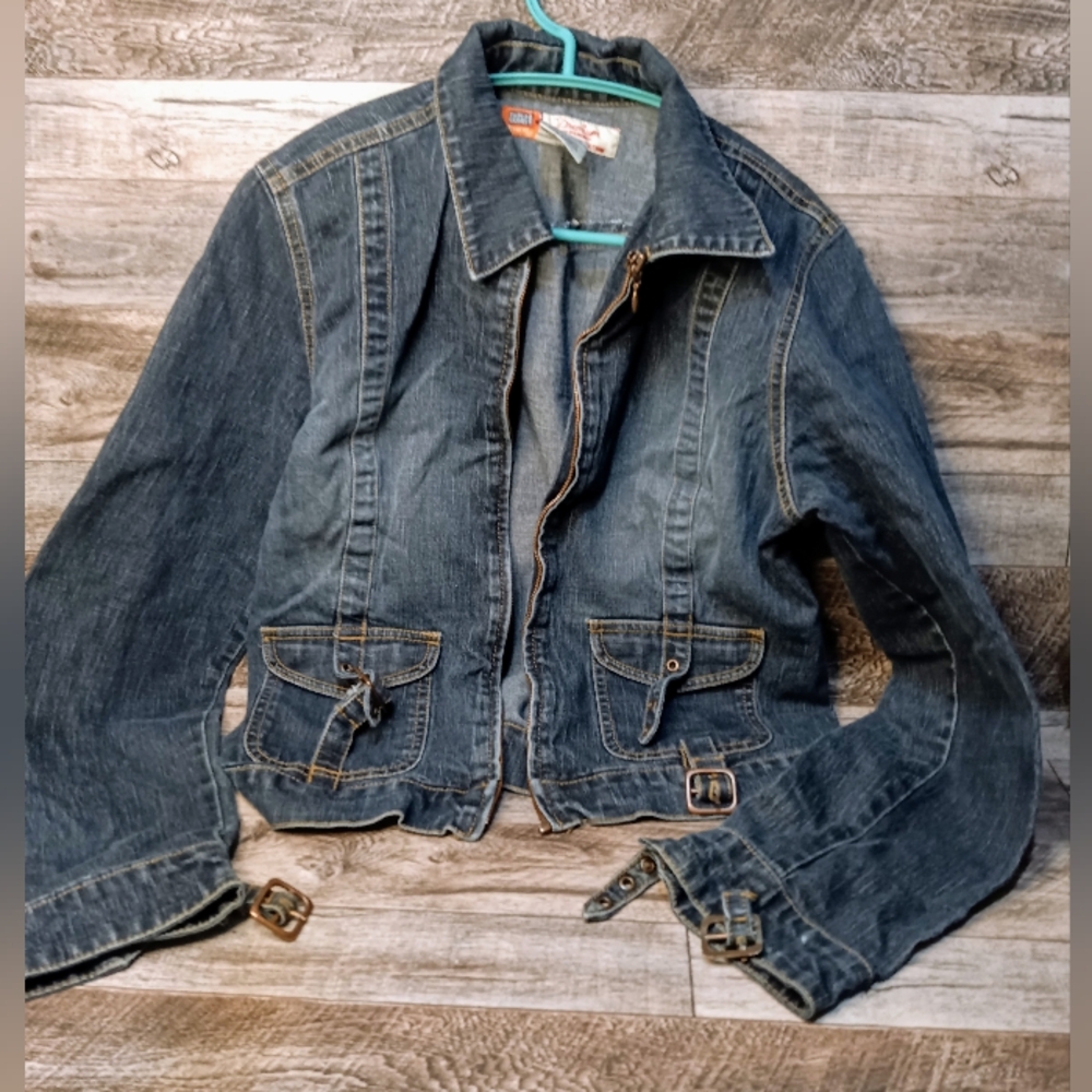 💙 **Faded Glory Dark Blue Denim Jacket - Size Small**